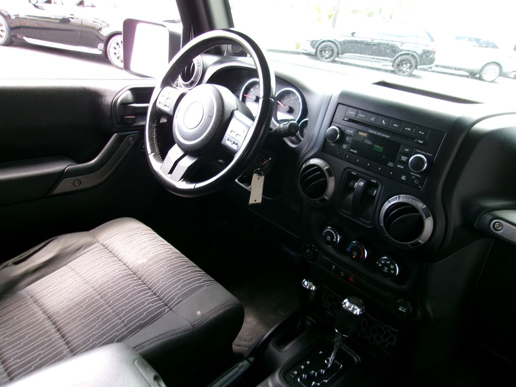 2012 Jeep Wrangler Image 53