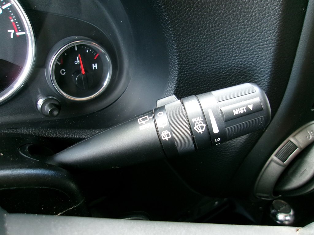 2012 Jeep Wrangler Image 62