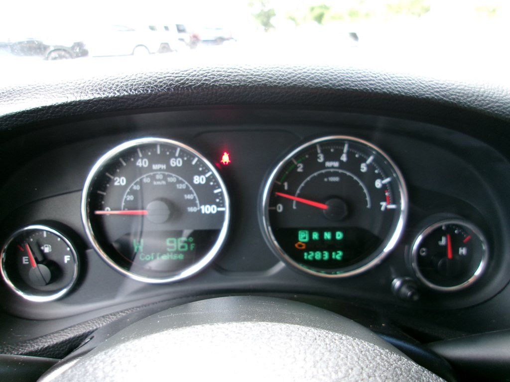 2012 Jeep Wrangler Image 66