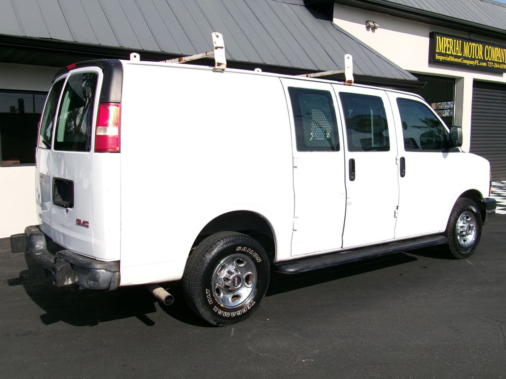 2015 GMC Savana Image 10