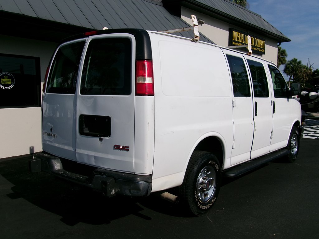 2015 GMC Savana Image 11