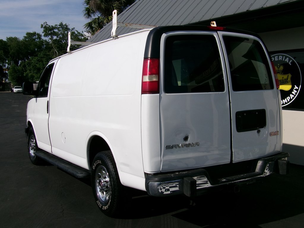 2015 GMC Savana Image 15