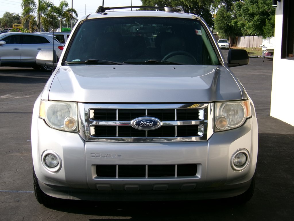 2010 Ford Escape Image 6