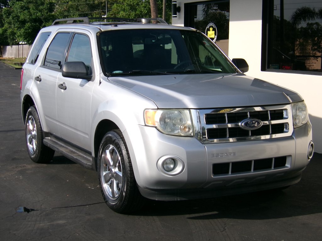 2010 Ford Escape Image 8