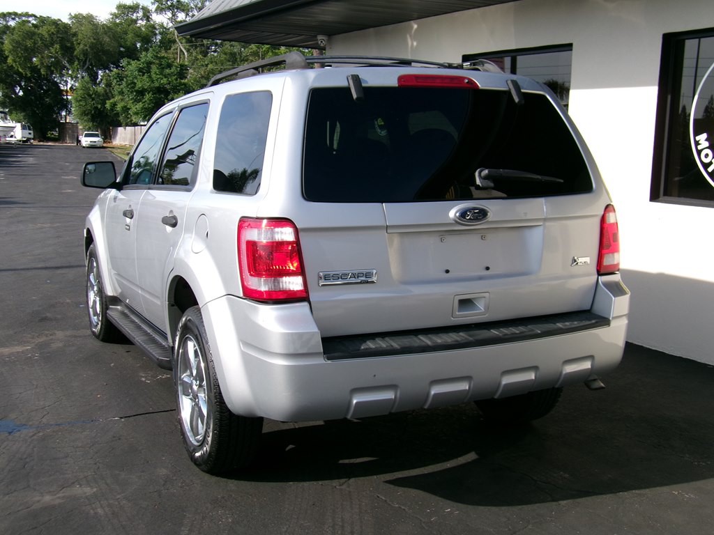 2010 Ford Escape Image 21