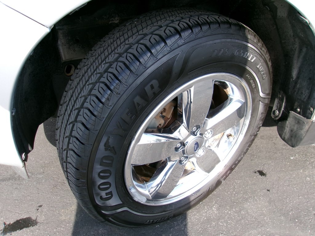2010 Ford Escape Image 30
