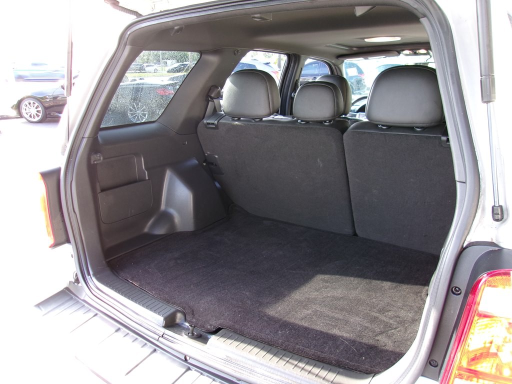 2010 Ford Escape Image 43