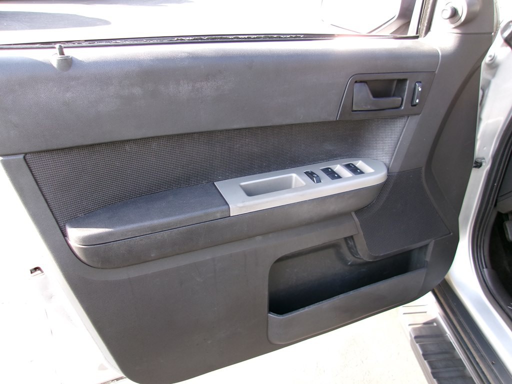 2010 Ford Escape Image 54