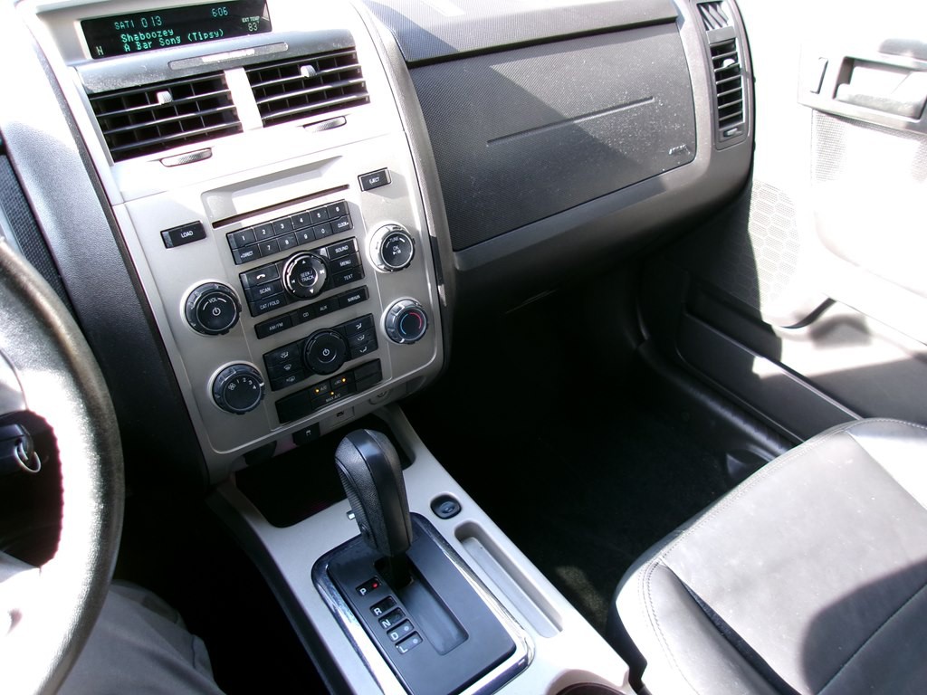 2010 Ford Escape Image 70