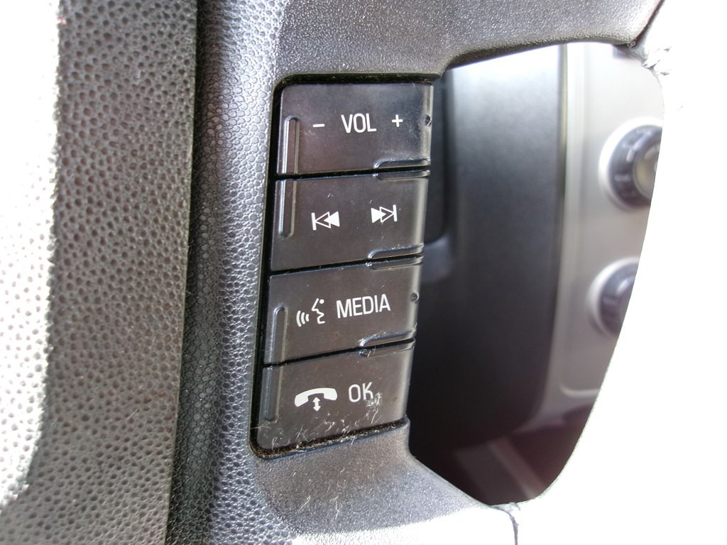 2010 Ford Escape Image 75