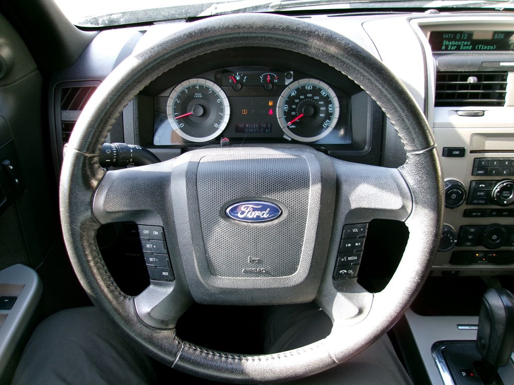 2010 Ford Escape Image 76