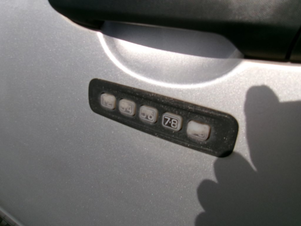 2010 Ford Escape Image 79
