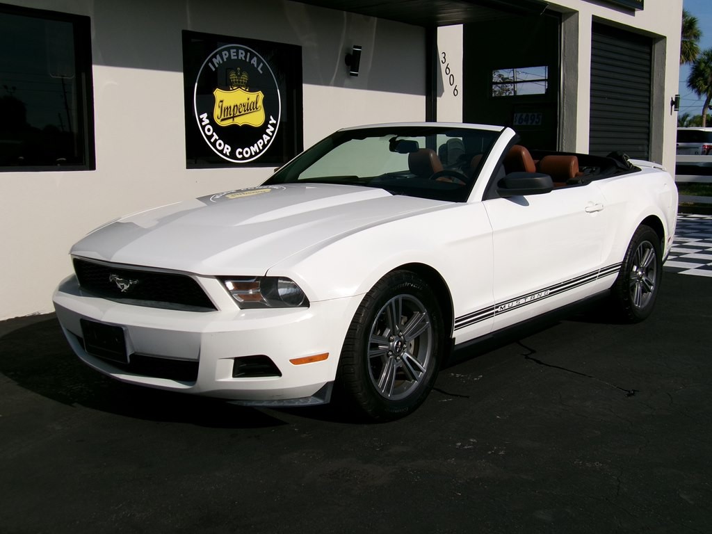 2010 Ford Mustang Image 29