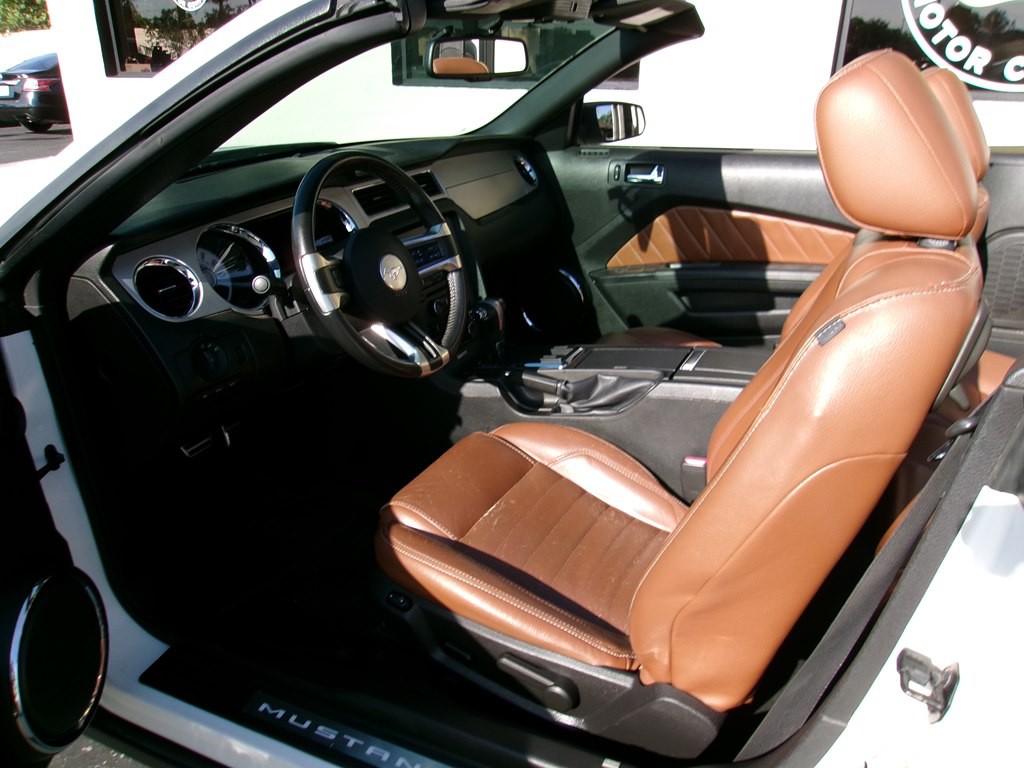 2010 Ford Mustang Image 63