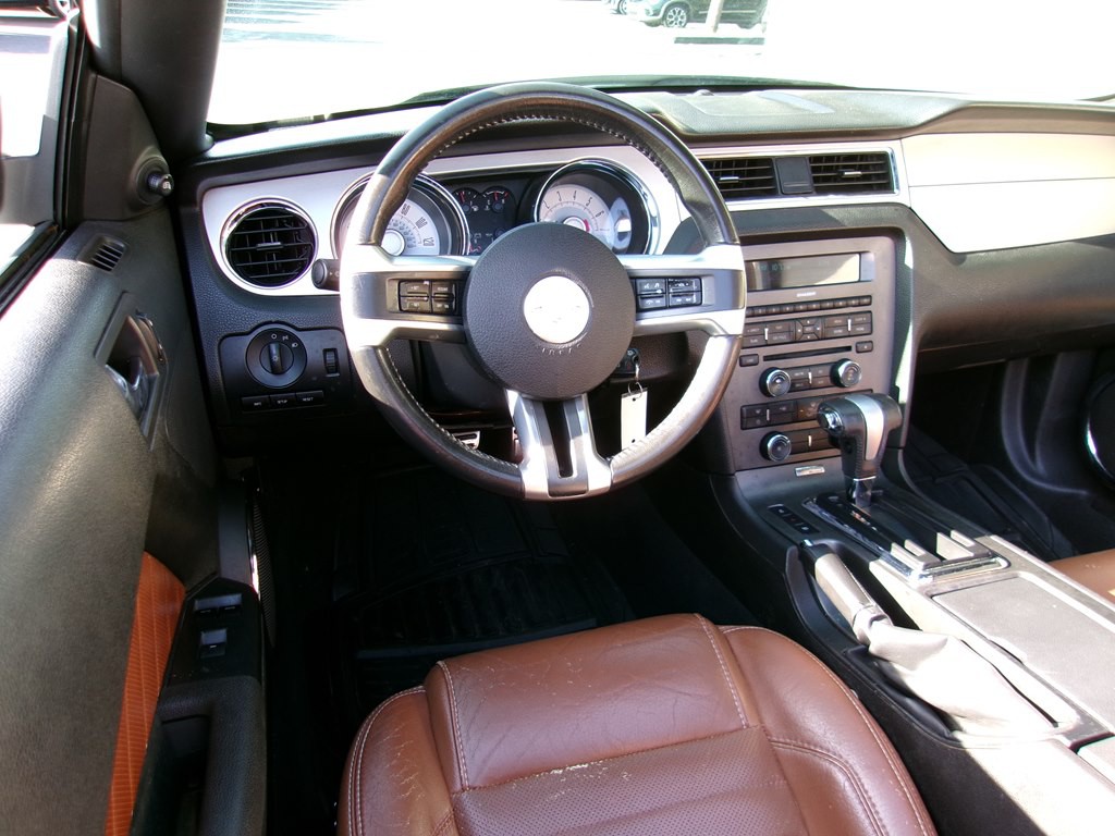 2010 Ford Mustang Image 65