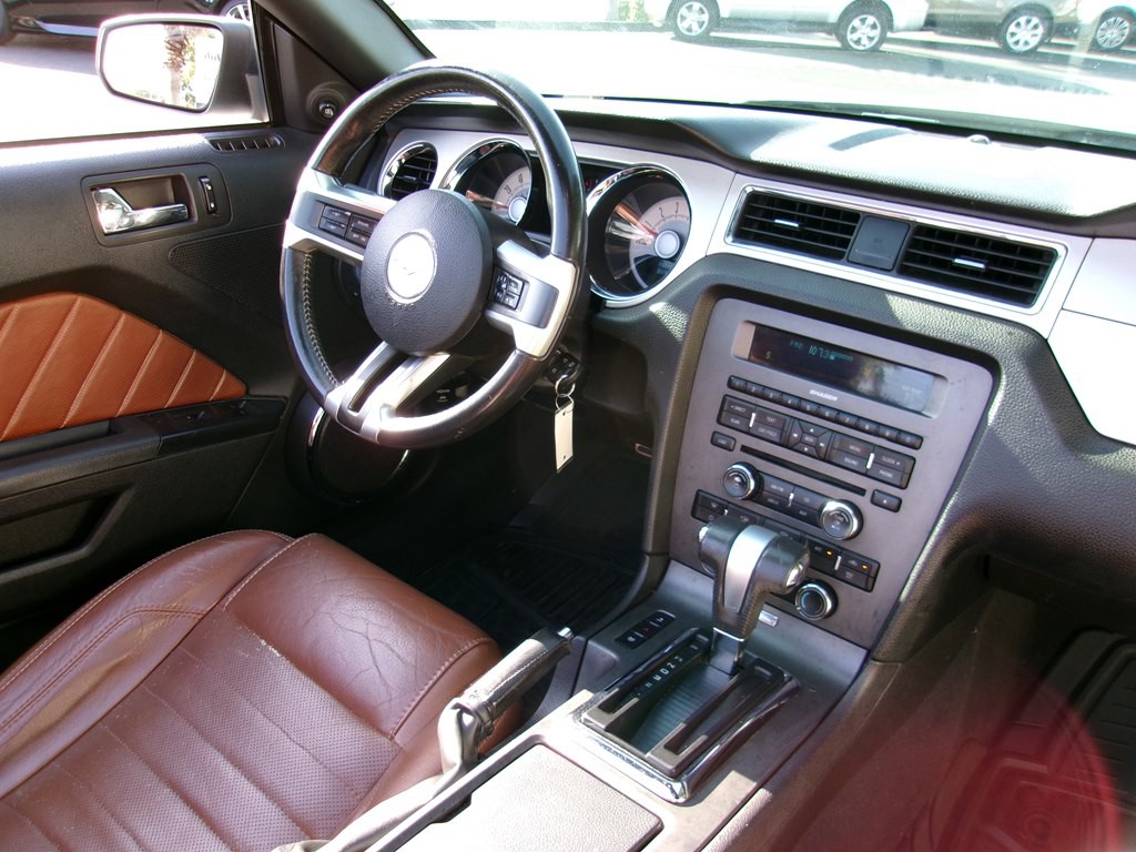 2010 Ford Mustang Image 66