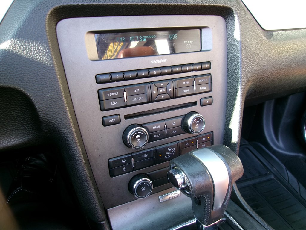 2010 Ford Mustang Image 74
