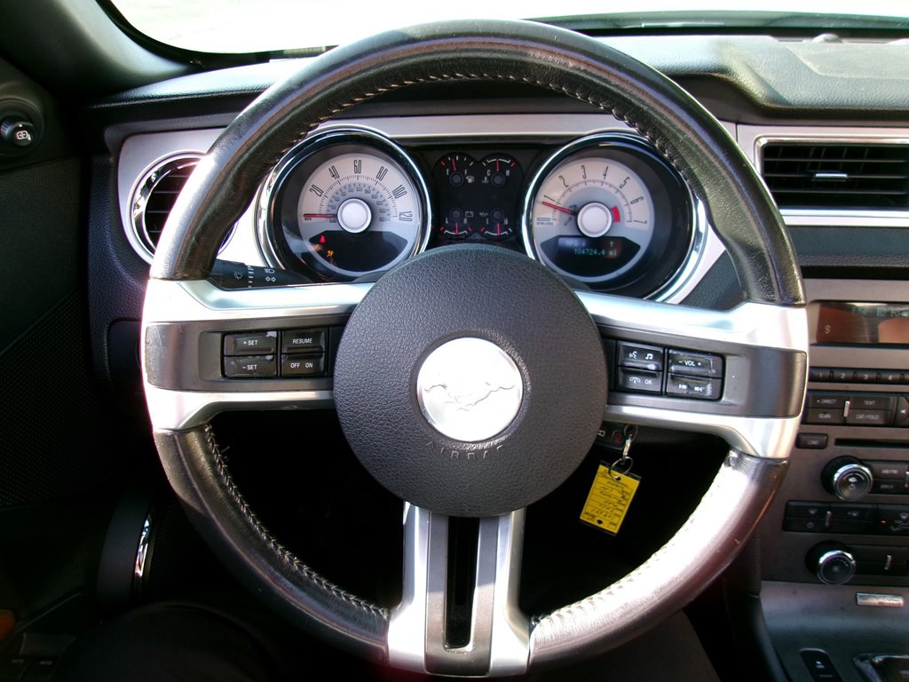 2010 Ford Mustang Image 81