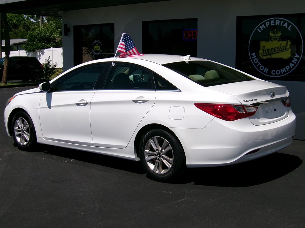 2013 Hyundai Sonata Image 24
