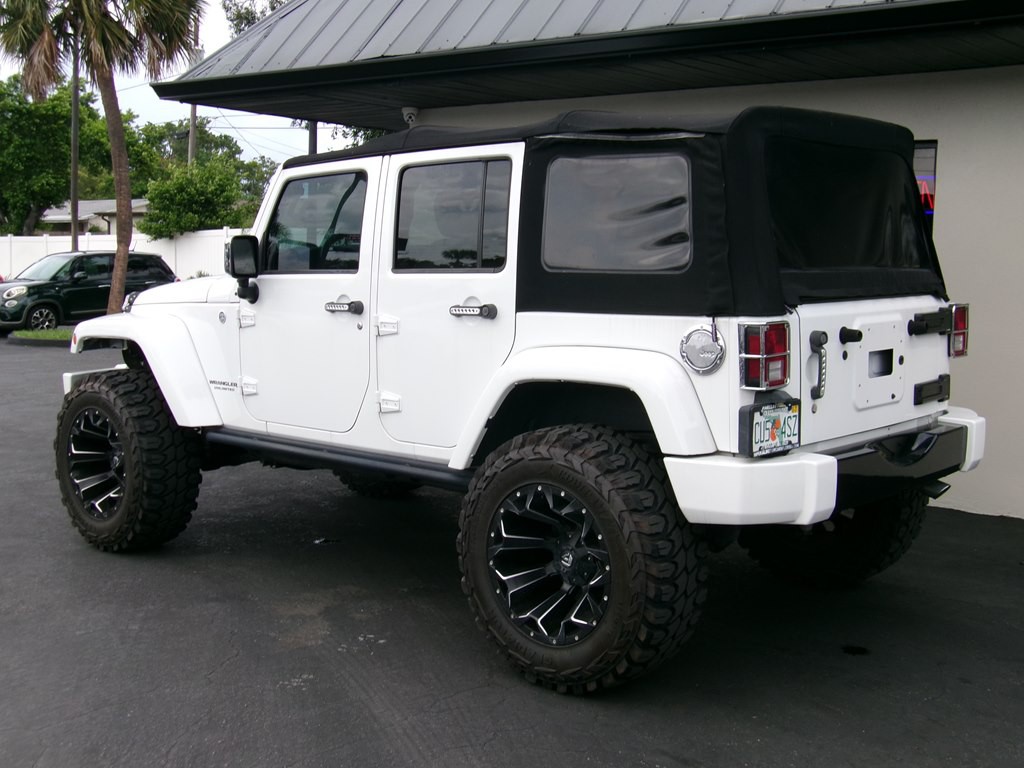 2014 Jeep Wrangler Unlimited Image 24