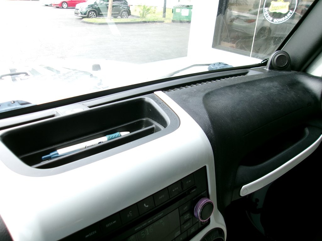 2014 Jeep Wrangler Unlimited Image 38