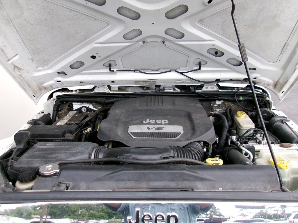 2014 Jeep Wrangler Unlimited Image 40