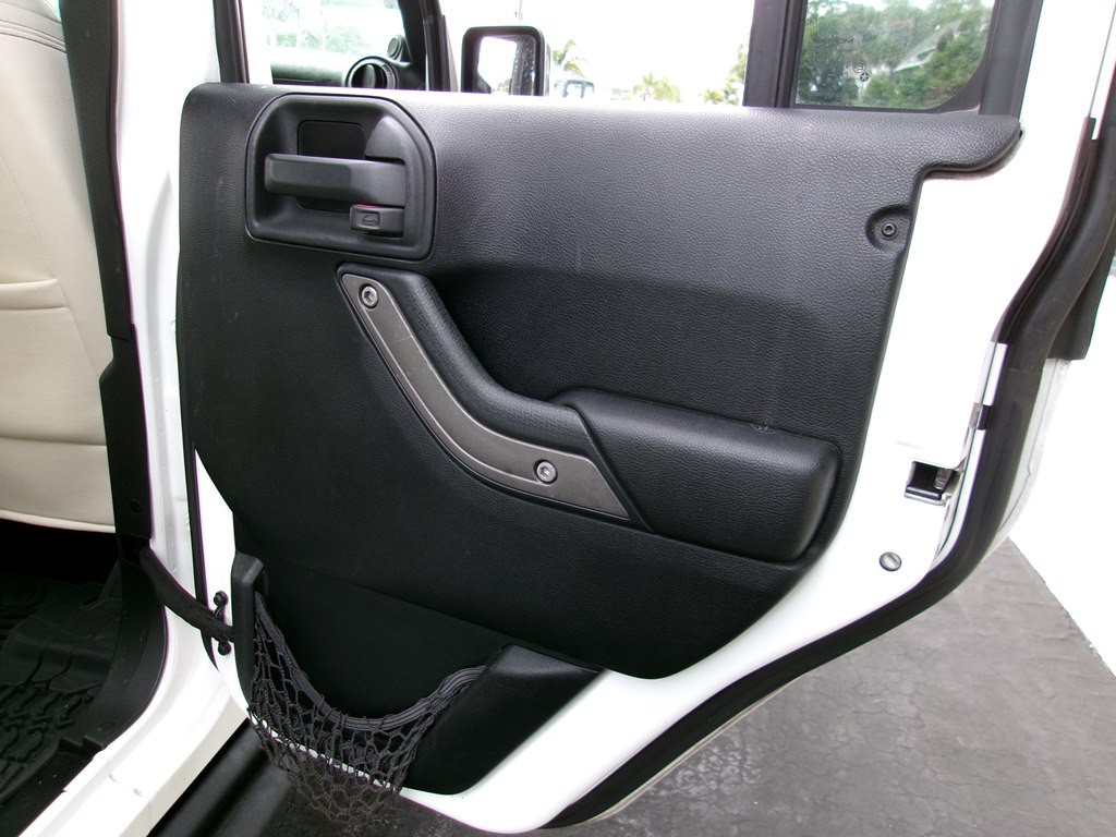 2014 Jeep Wrangler Unlimited Image 65