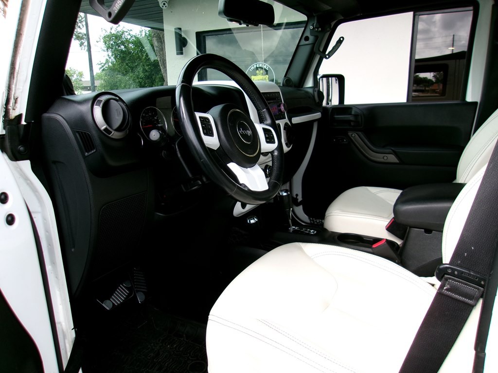 2014 Jeep Wrangler Unlimited Image 71