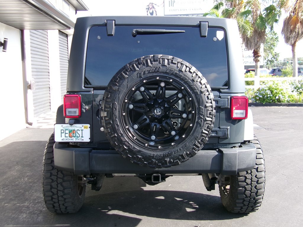 2017 Jeep Wrangler Unlimited Image 19