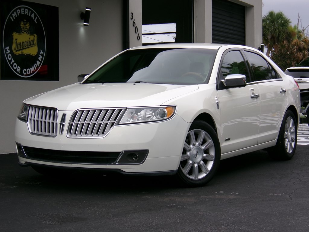 2012 Lincoln MKZ Image 1