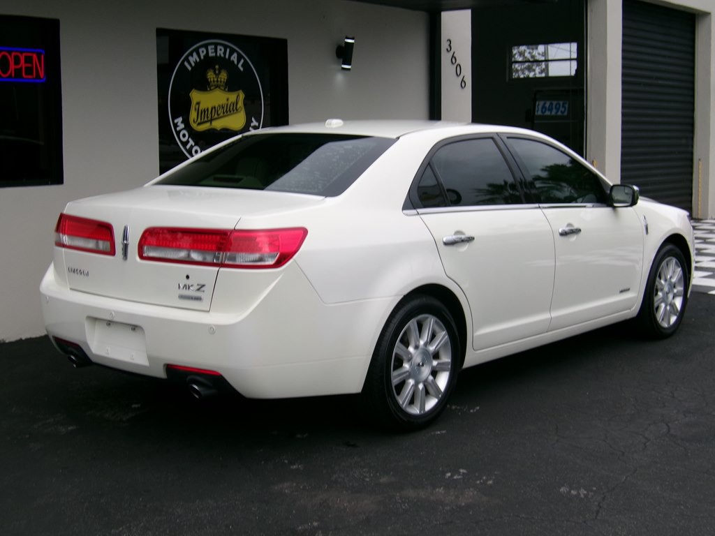 2012 Lincoln MKZ Image 17