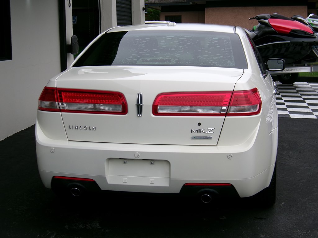 2012 Lincoln MKZ Image 20