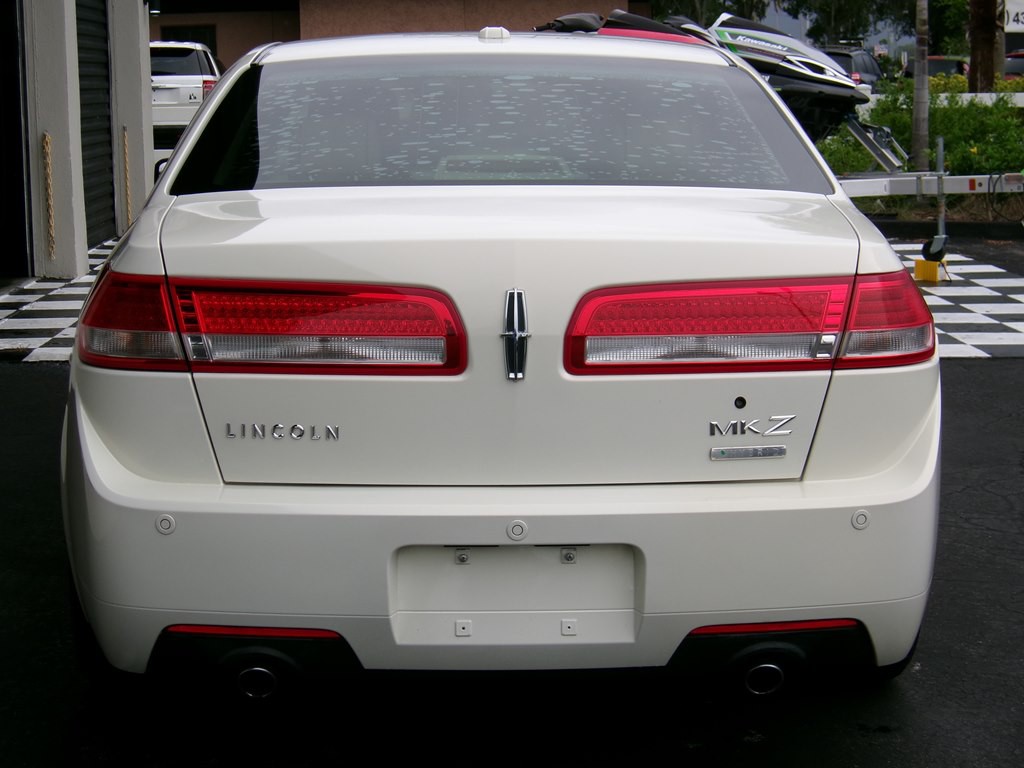 2012 Lincoln MKZ Image 21