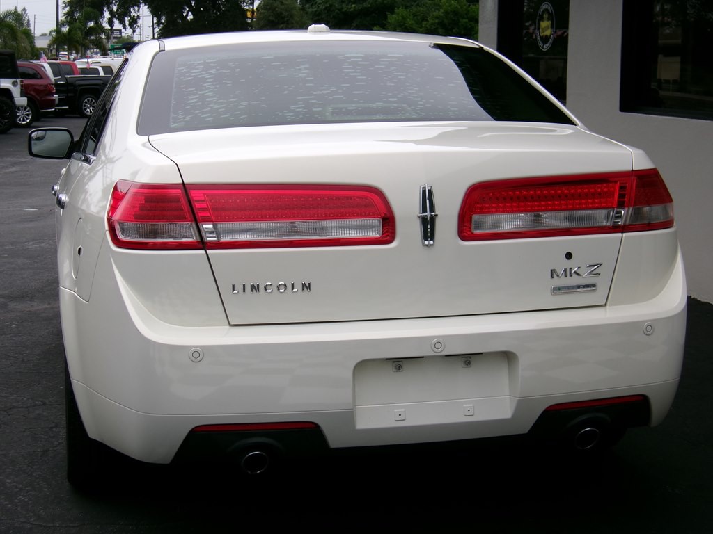 2012 Lincoln MKZ Image 22