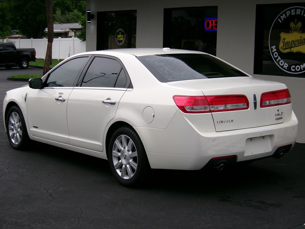 2012 Lincoln MKZ Image 24