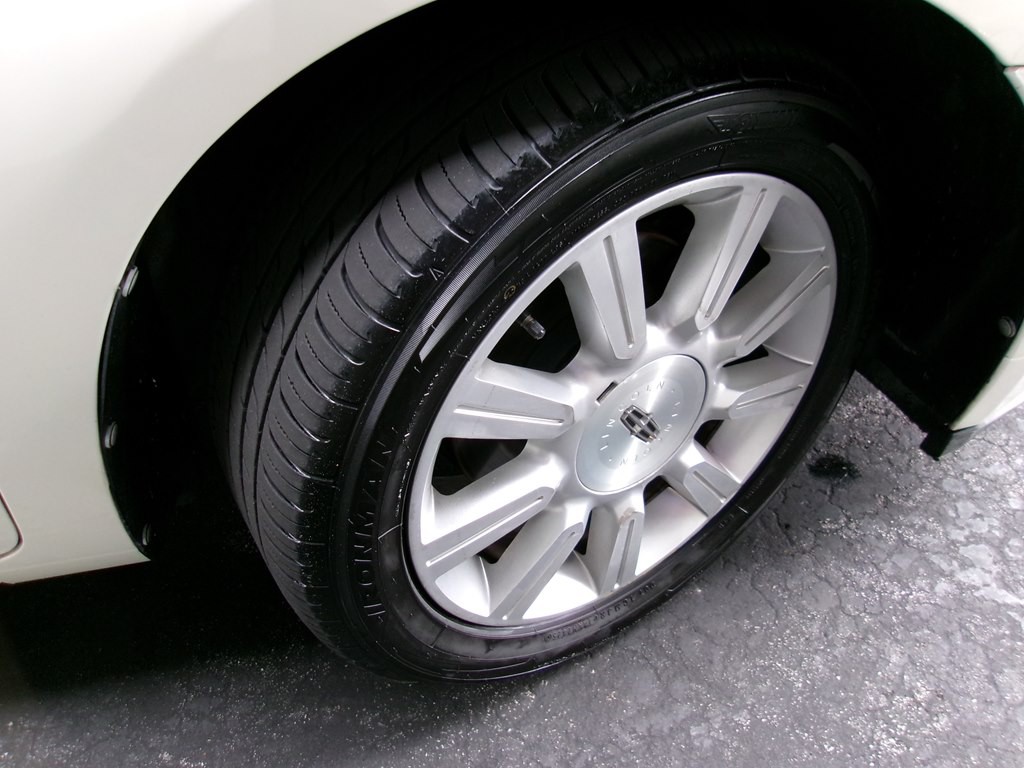 2012 Lincoln MKZ Image 36