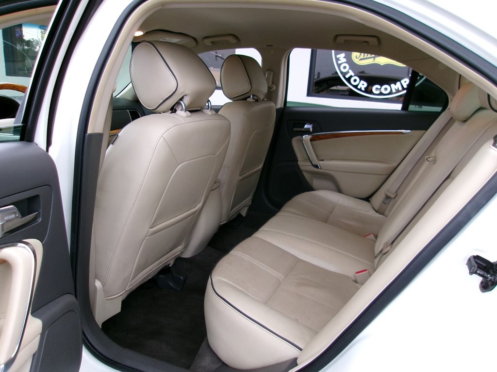 2012 Lincoln MKZ Image 48