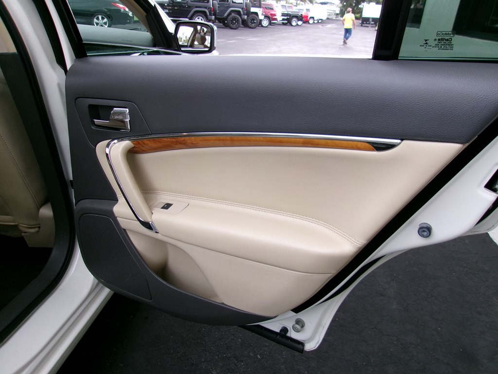 2012 Lincoln MKZ Image 52