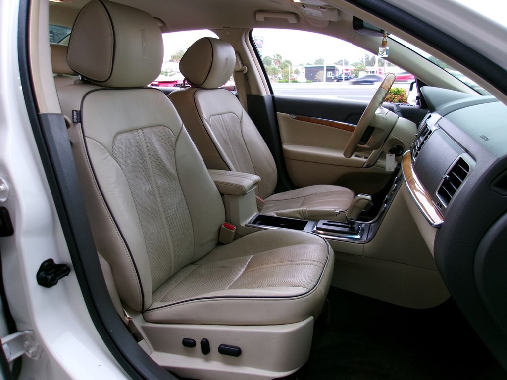 2012 Lincoln MKZ Image 56