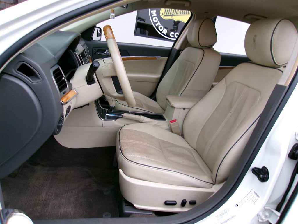 2012 Lincoln MKZ Image 60
