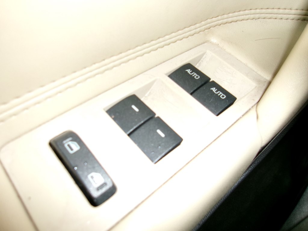 2012 Lincoln MKZ Image 75