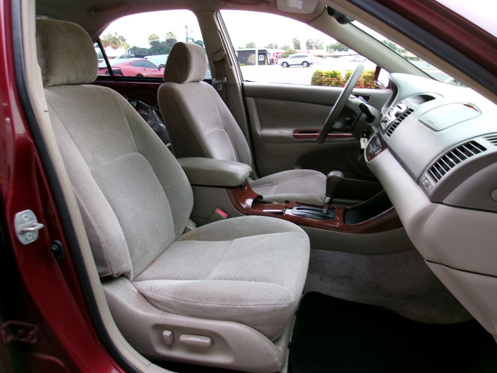 2002 Toyota Camry Image 46