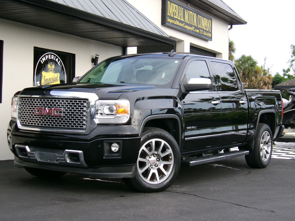 2015 GMC Sierra Image 1