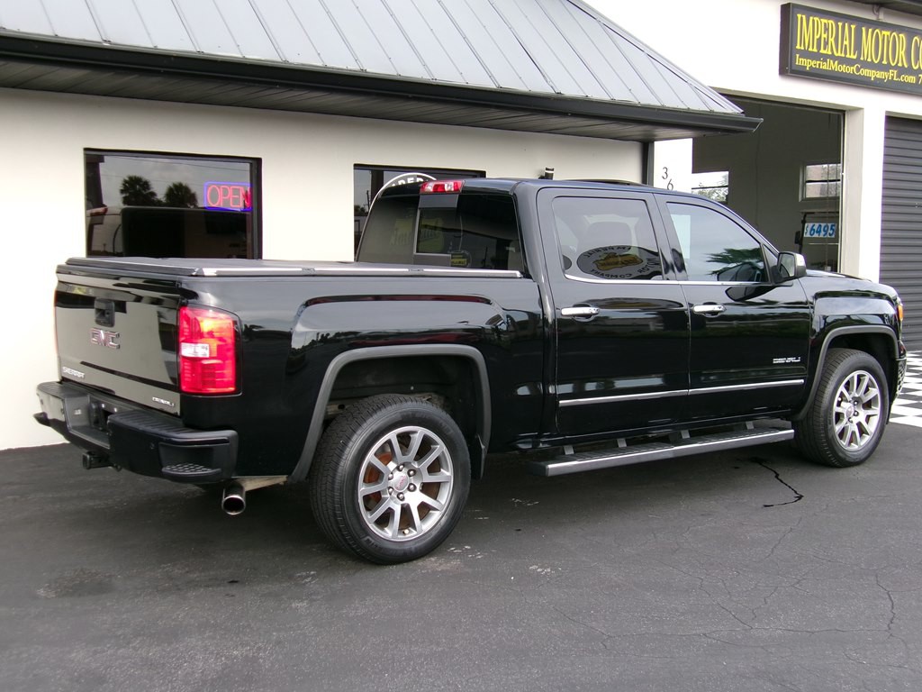 2015 GMC Sierra Image 16