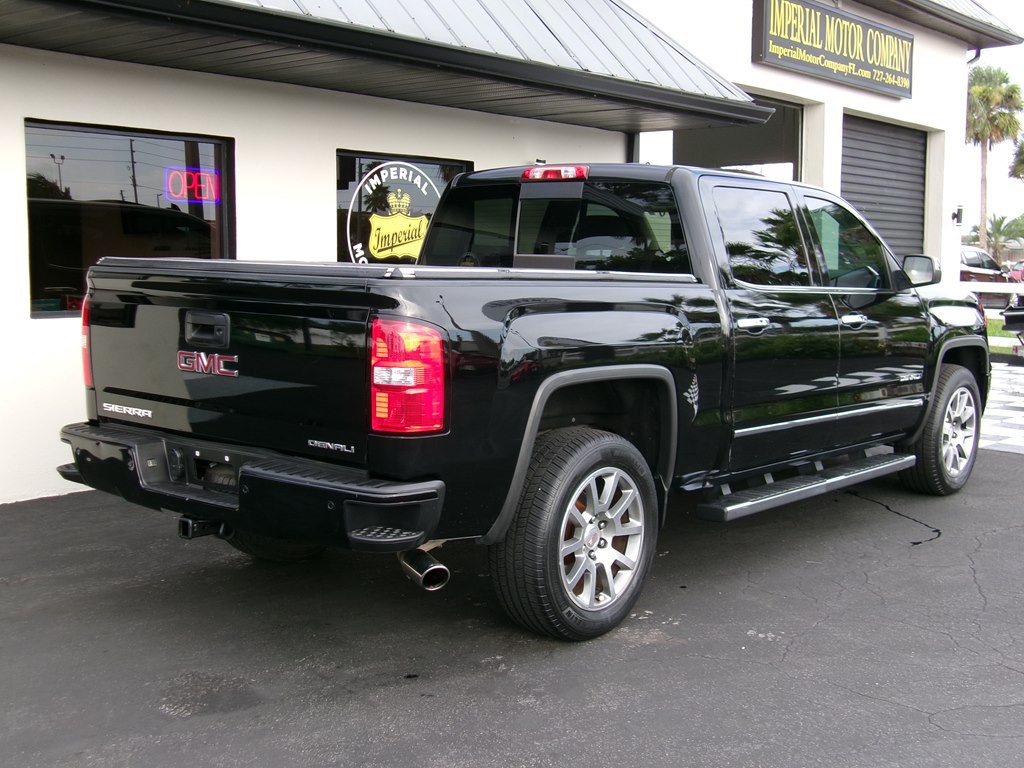 2015 GMC Sierra Image 17