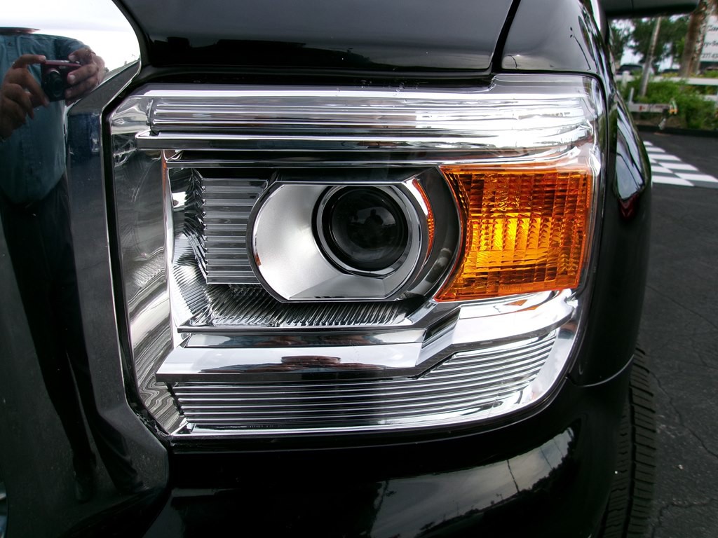 2015 GMC Sierra Image 33