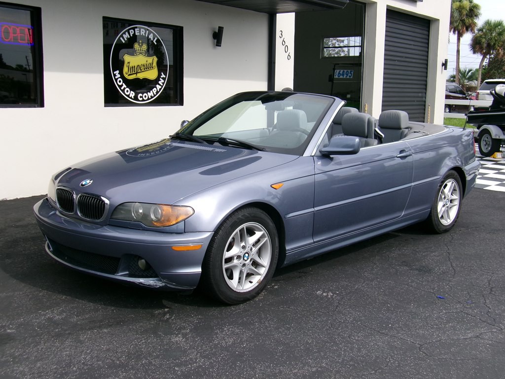 2004 BMW 3 Series Image 2