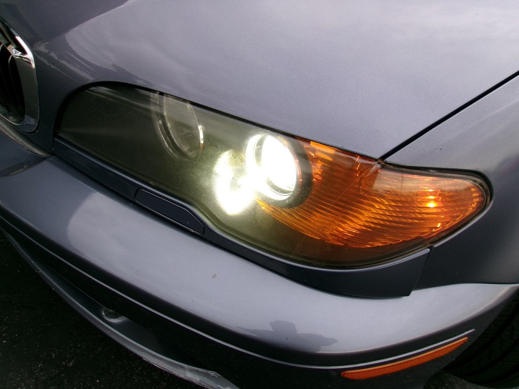 2004 BMW 3 Series Image 50