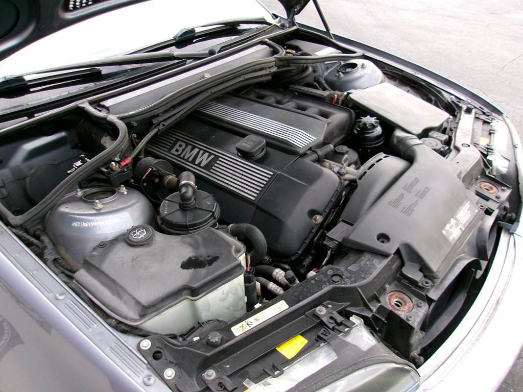 2004 BMW 3 Series Image 55