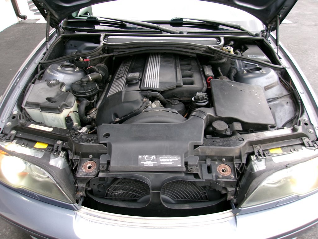 2004 BMW 3 Series Image 56
